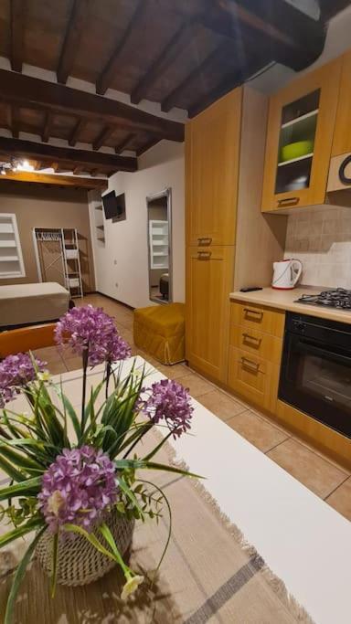 Casa Perla Apartment ชิตตา ดิ กัสเตลโล ภายนอก รูปภาพ