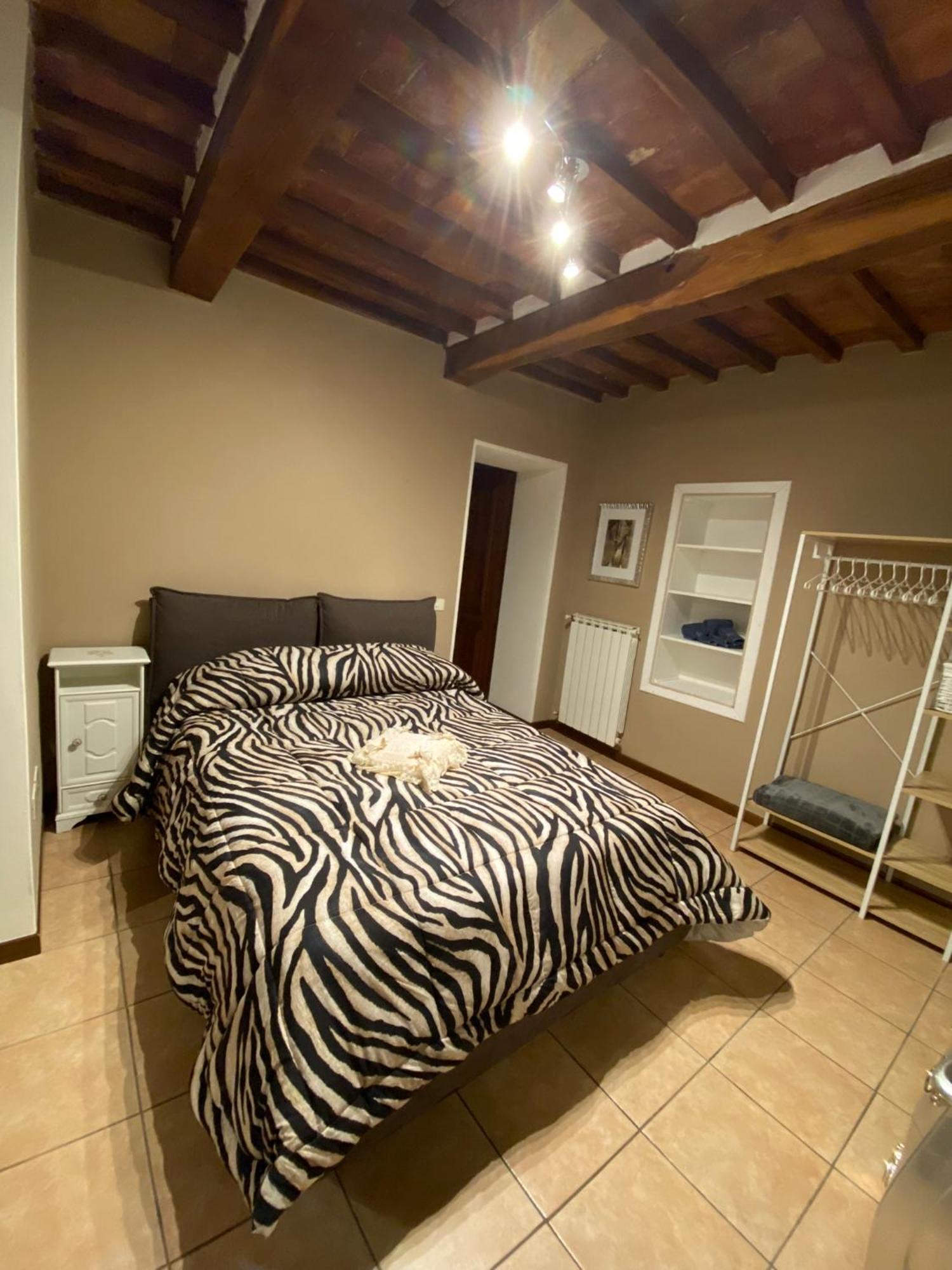 Casa Perla Apartment ชิตตา ดิ กัสเตลโล ภายนอก รูปภาพ