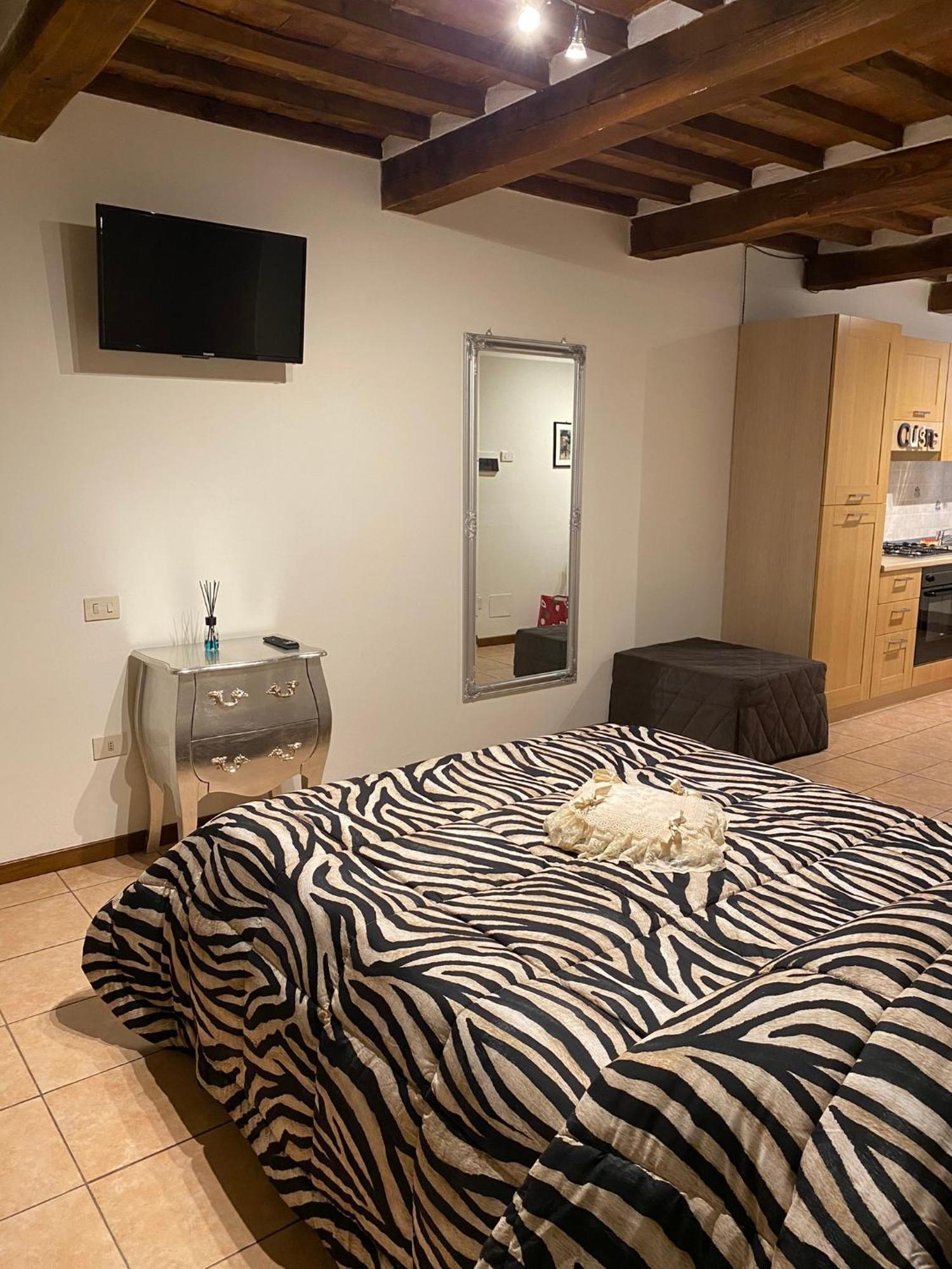 Casa Perla Apartment ชิตตา ดิ กัสเตลโล ภายนอก รูปภาพ